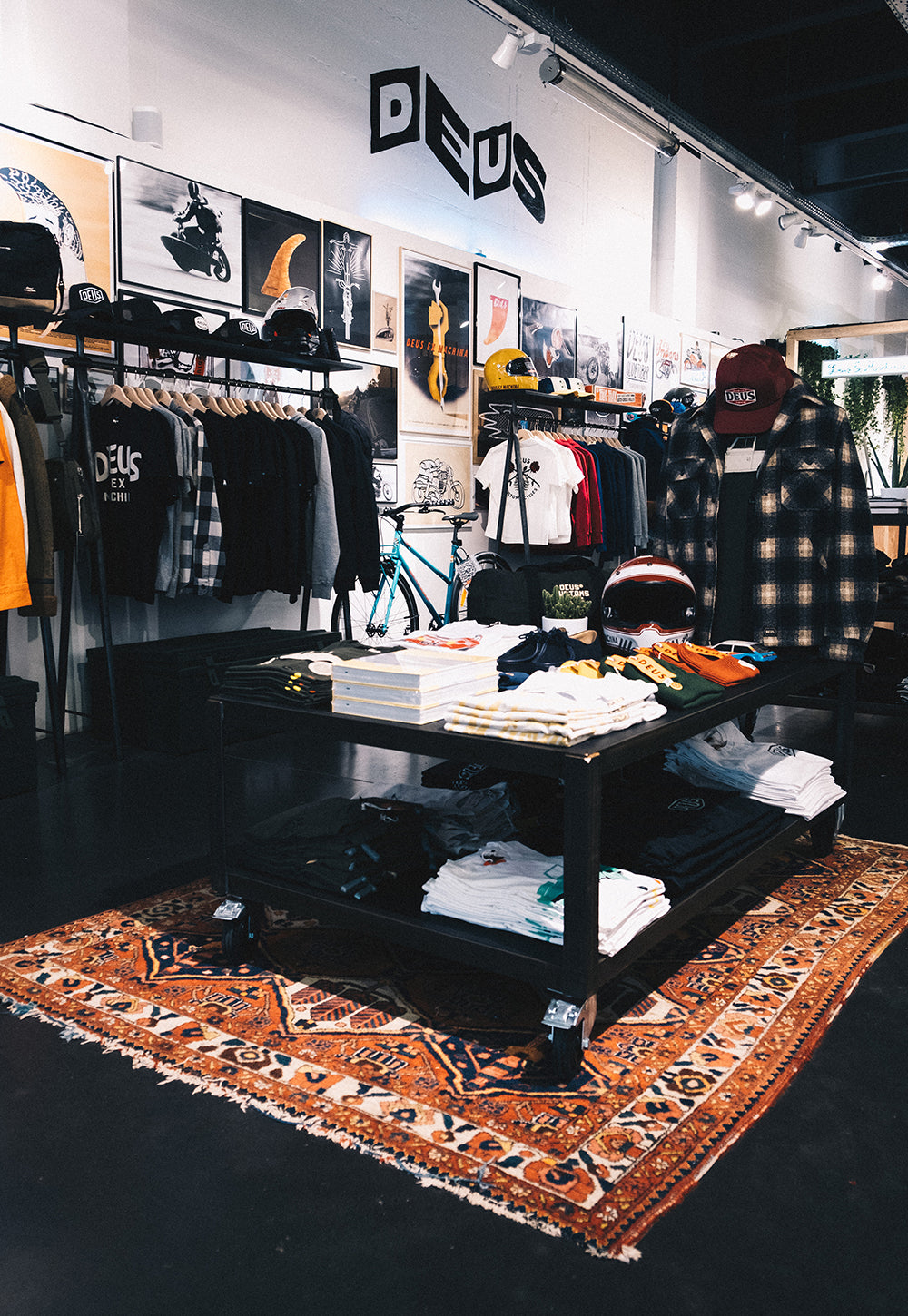 Deus Ex Machina California shop ディスプレイ額装 【公式通販】