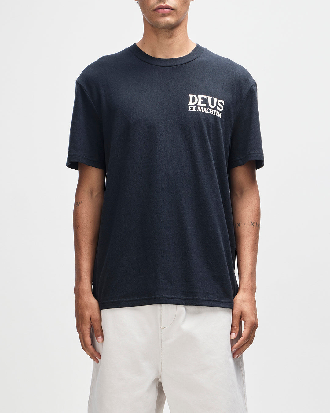 T-Shirts | Deus Ex Machina | Chinook Tee - Black – Deus Ex Machina USA