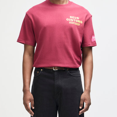 bloomers-os-tee-biking-red|Model