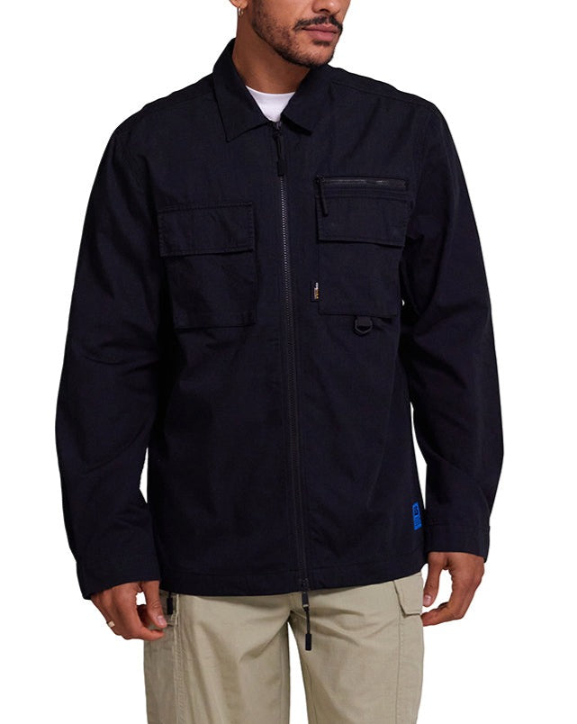 Onshore Zip Shirt - Black|Model