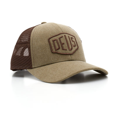 DMP257196-ShieldTrucker-Dijon|Flatlay