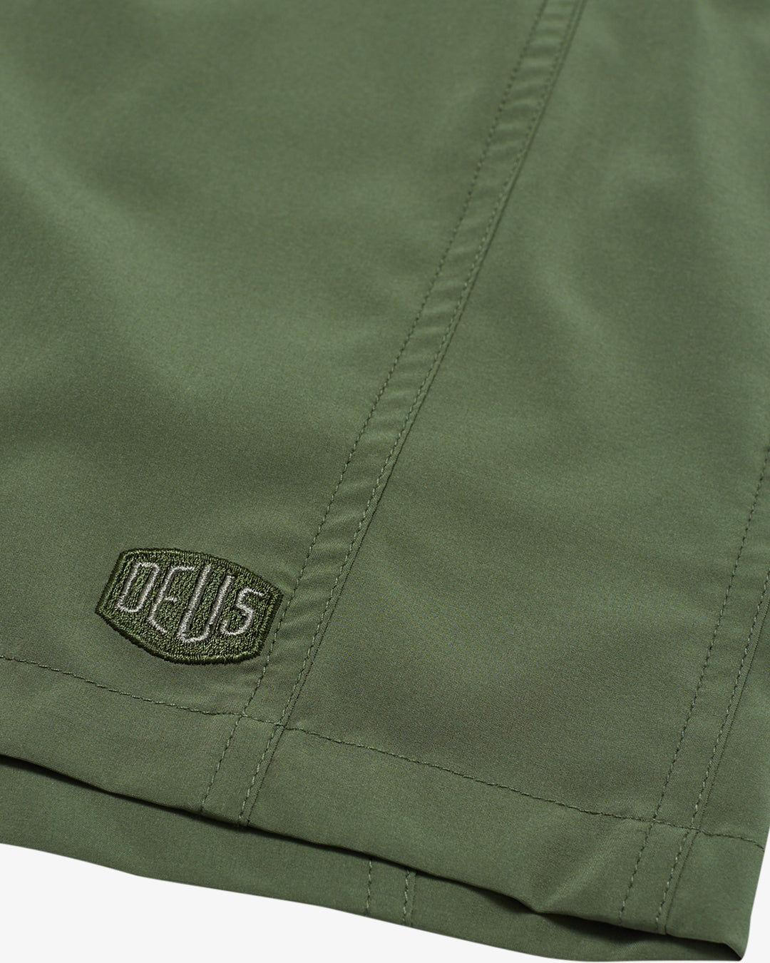 Summit Boardshort (17 inch) - Clover Green|Flatlay