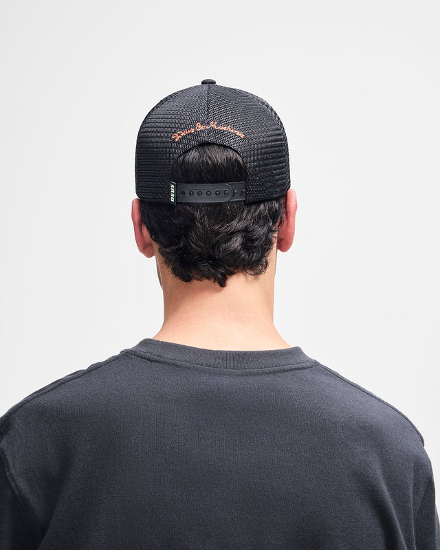 D261MHA198-StrataTrucker-Black