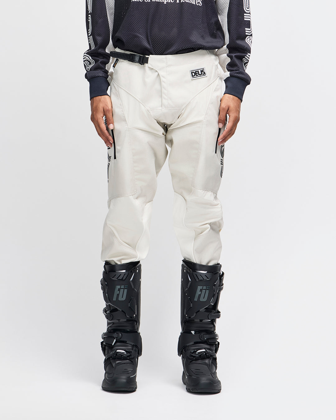 DEUS デウス パンツ L 未使用 タグ付き バイク モトクロス メンズ　新品 Mens Pants|Deus Ex Machina|Moto Off Road Pant – Deus Ex Machina USA