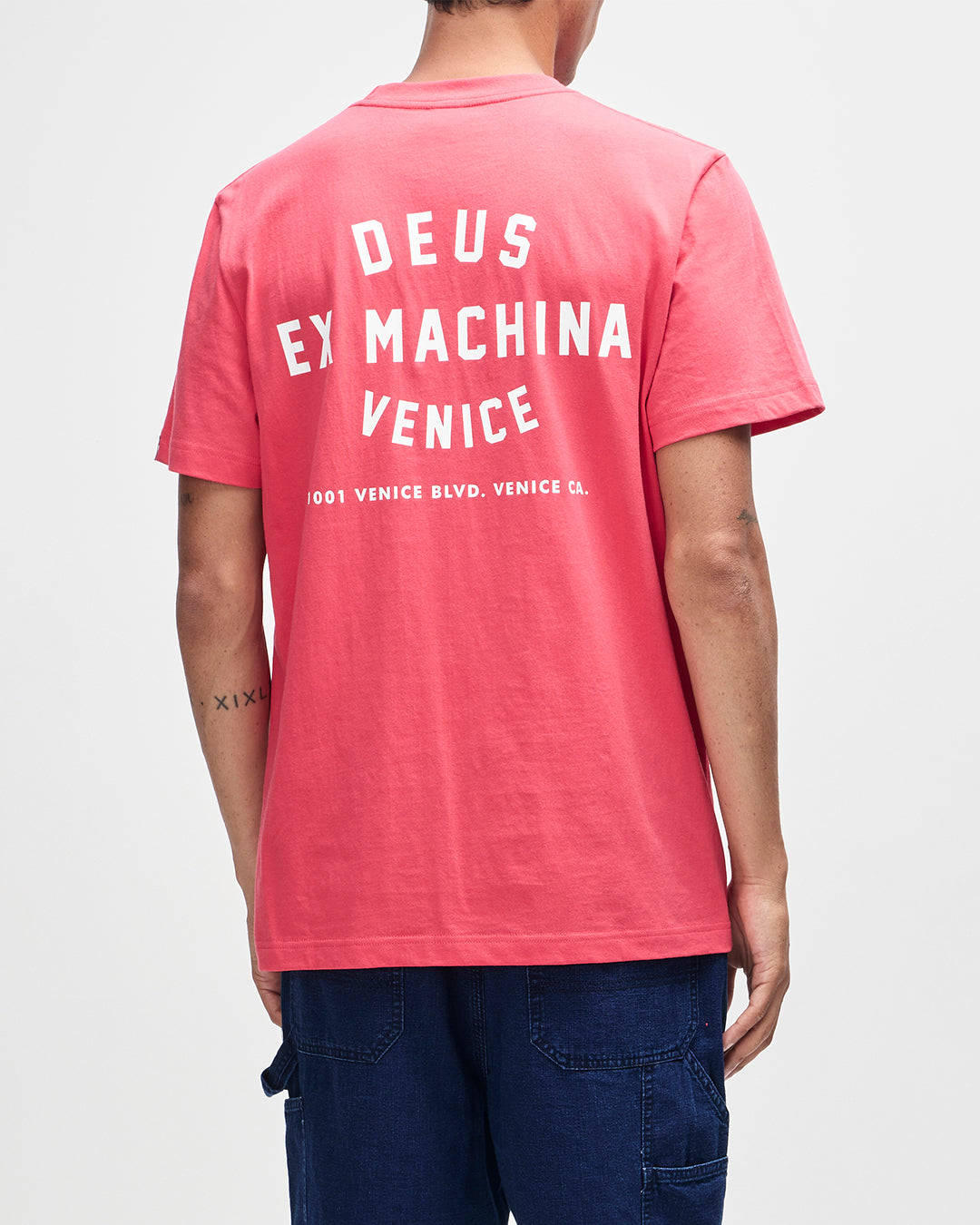 ミンティーです！ T-Shirts | Deus Ex Machina | Venice Skull Tee - Melon Red – Deus