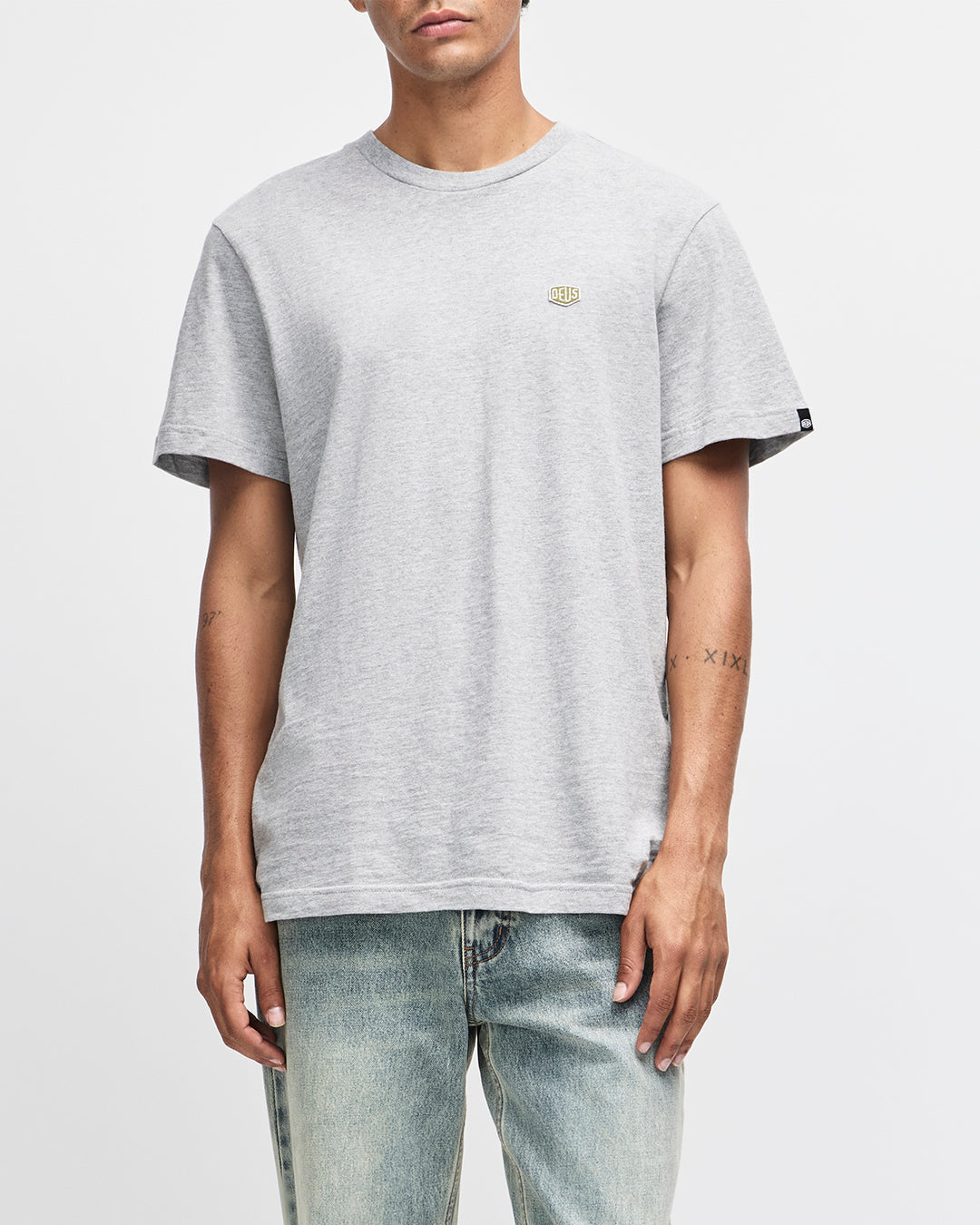 Shield Standard Tee|Model