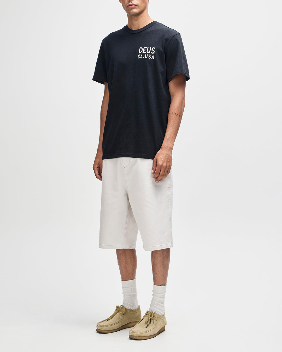 T-Shirts | Deus Ex Machina | Camber Tee - Black – Deus Ex Machina USA
