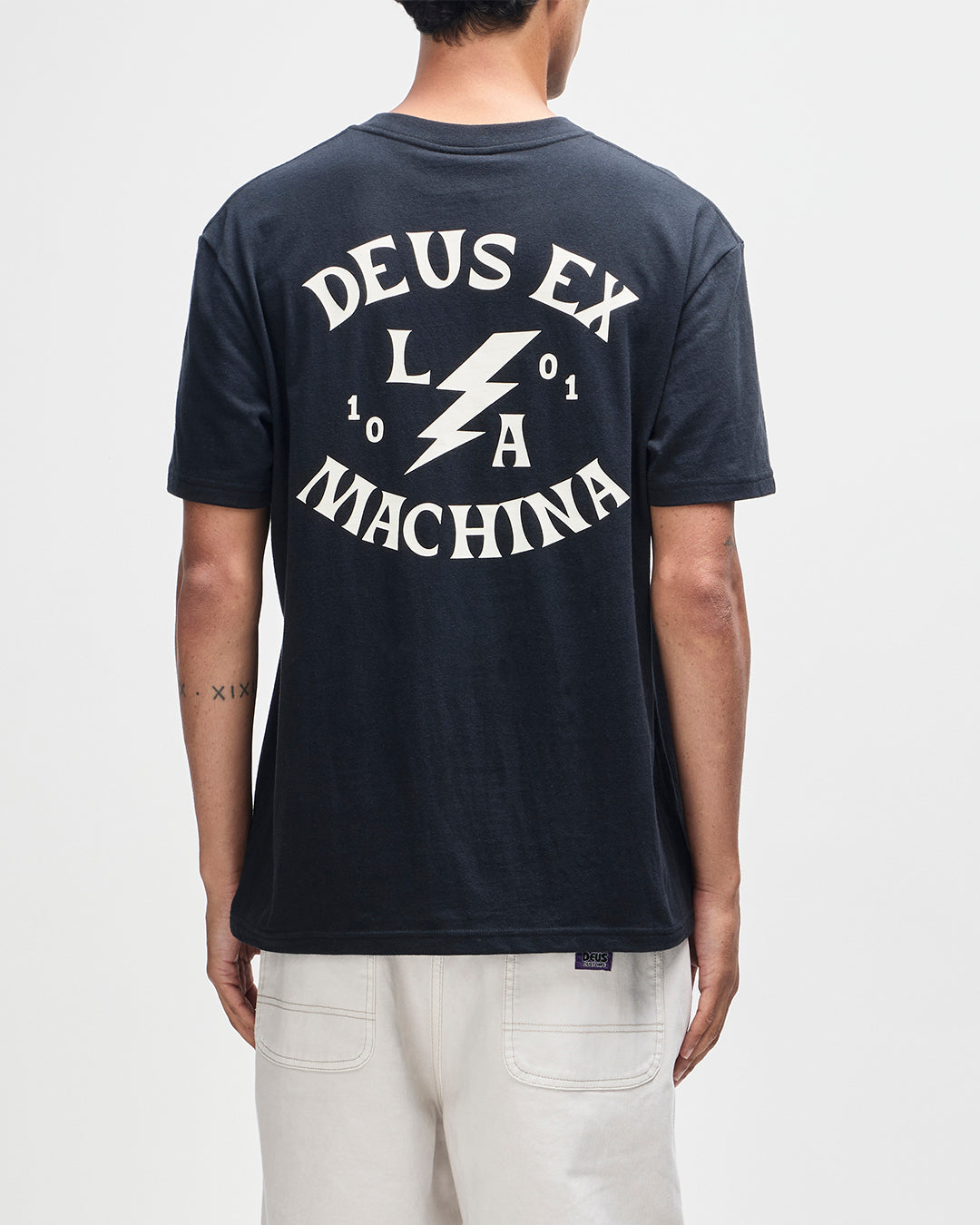 T-Shirts | Deus Ex Machina | Chinook Tee - Black – Deus Ex Machina USA