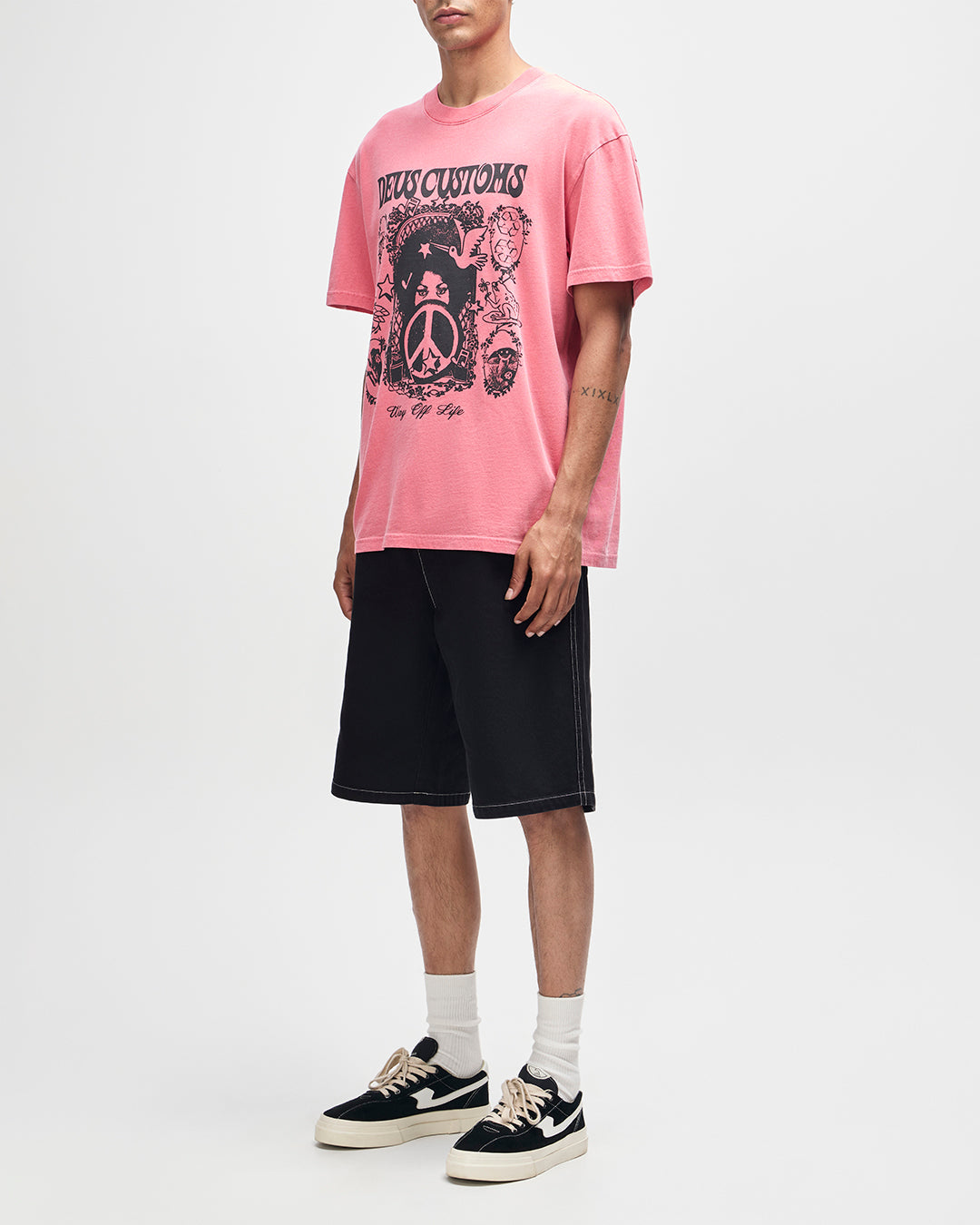 T-Shirts | Deus Ex Machina | Mother-Earth Tee - Melon Red – Deus