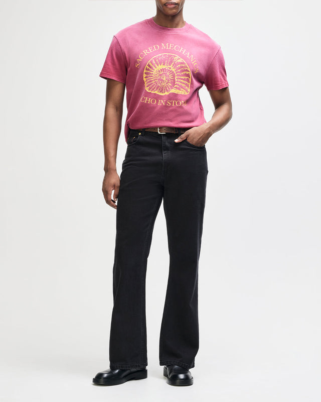 Curve Line Bootcut Jean - Washed Black