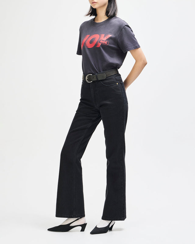 Curve Line Bootcut Jean - Washed Black