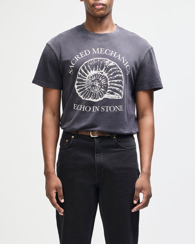 perfect-ratio-tee-black-beauty