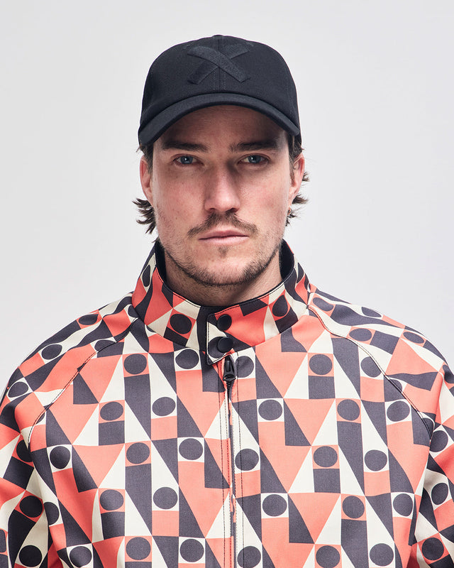 mini-insignia-cap-black