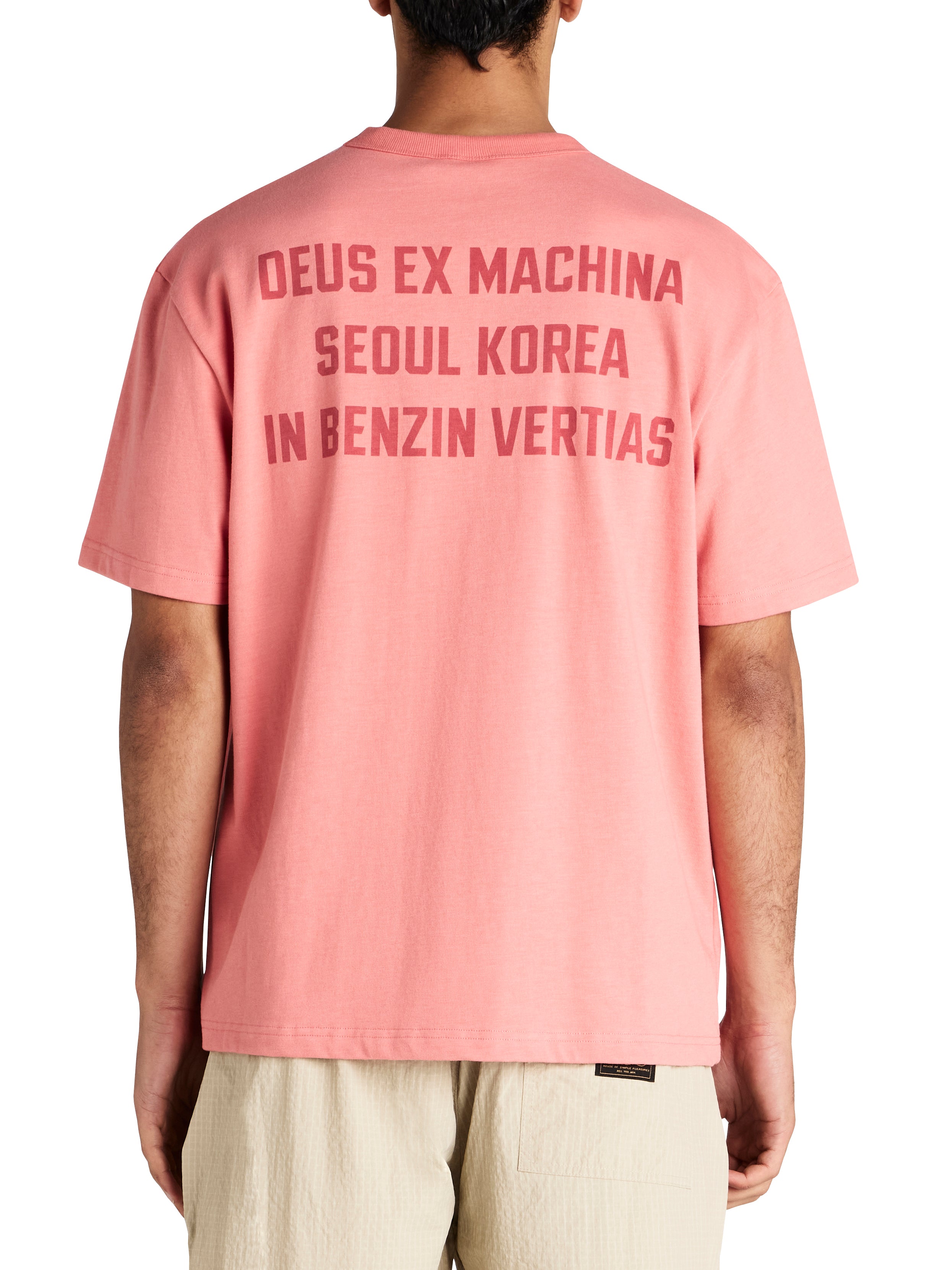 Mens T-Shirt|Deus Ex Machina|Hemlock Tee – Deus Ex Machina USA