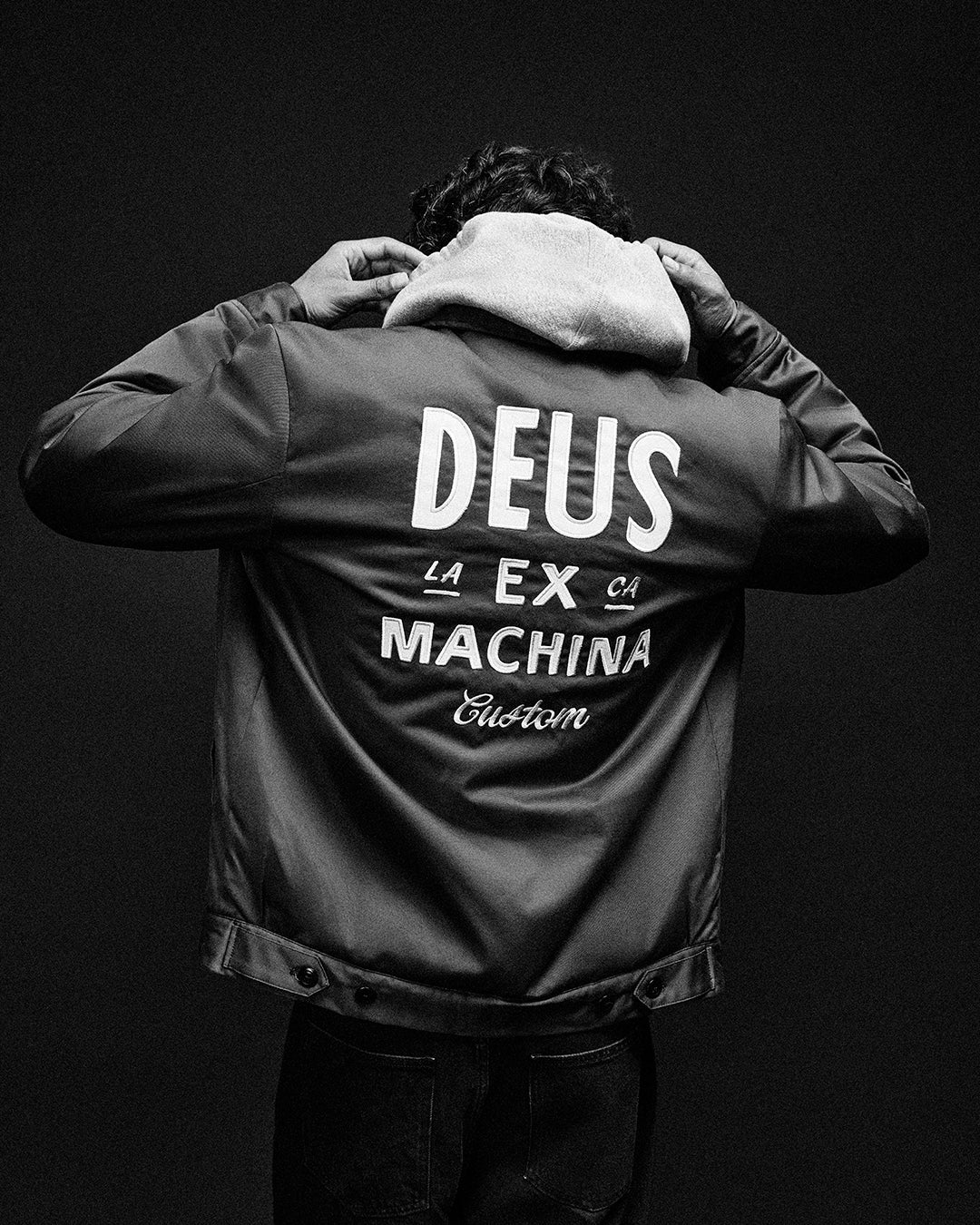 DEUS EX MACHINA X SKETCH – Deus Ex Machina USA