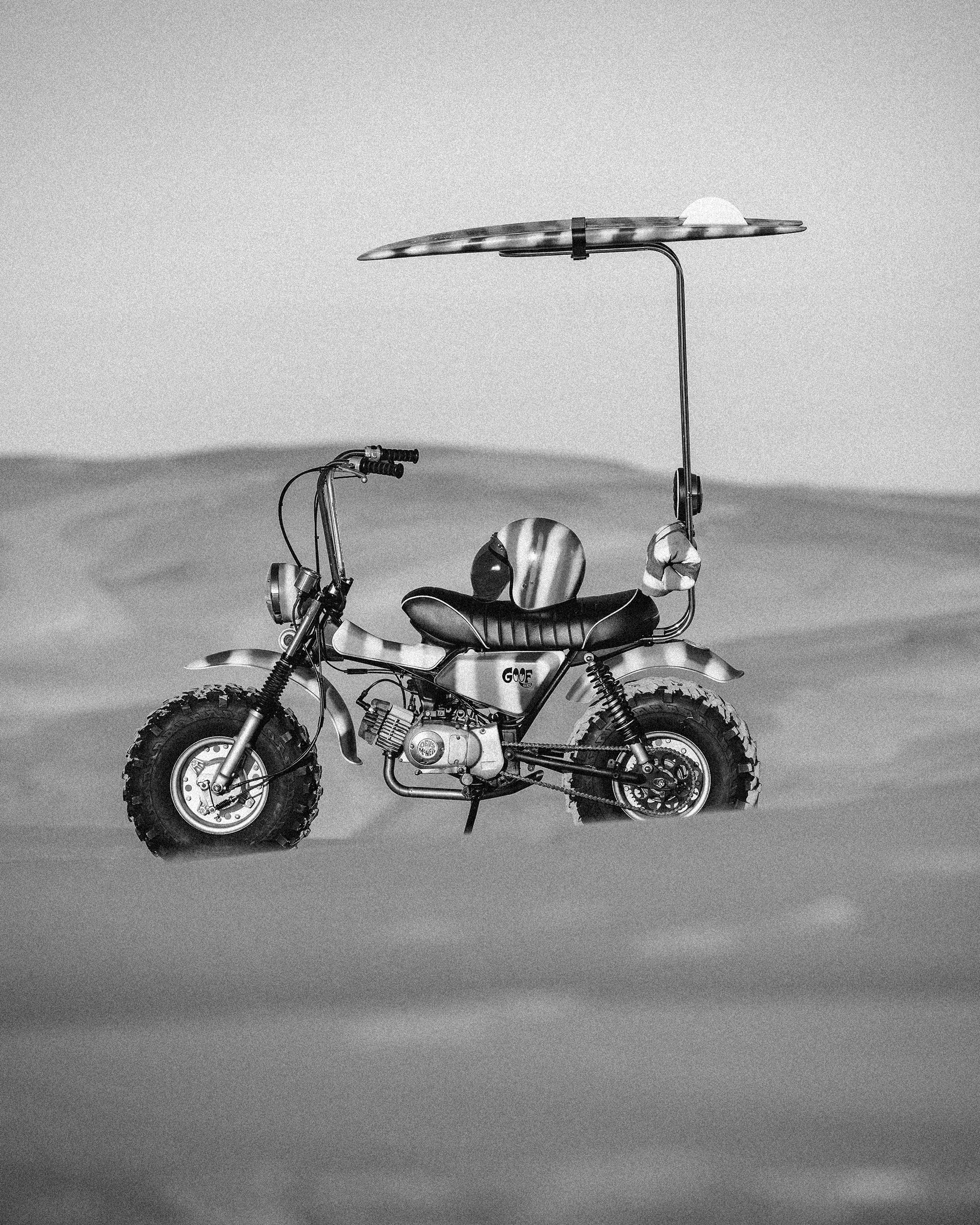 Moto Landing – Deus Ex Machina USA