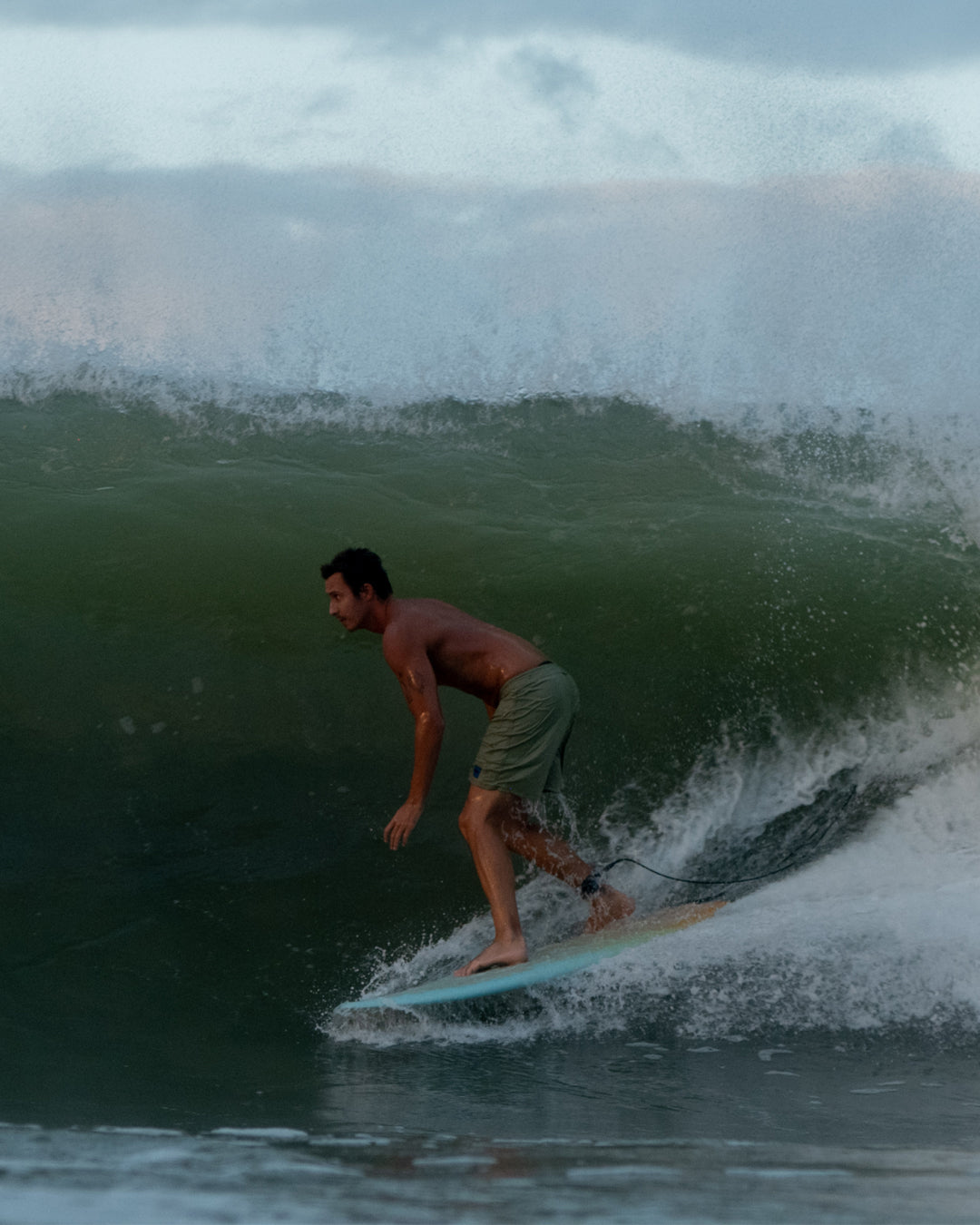 Surf Landing – Deus Ex Machina USA