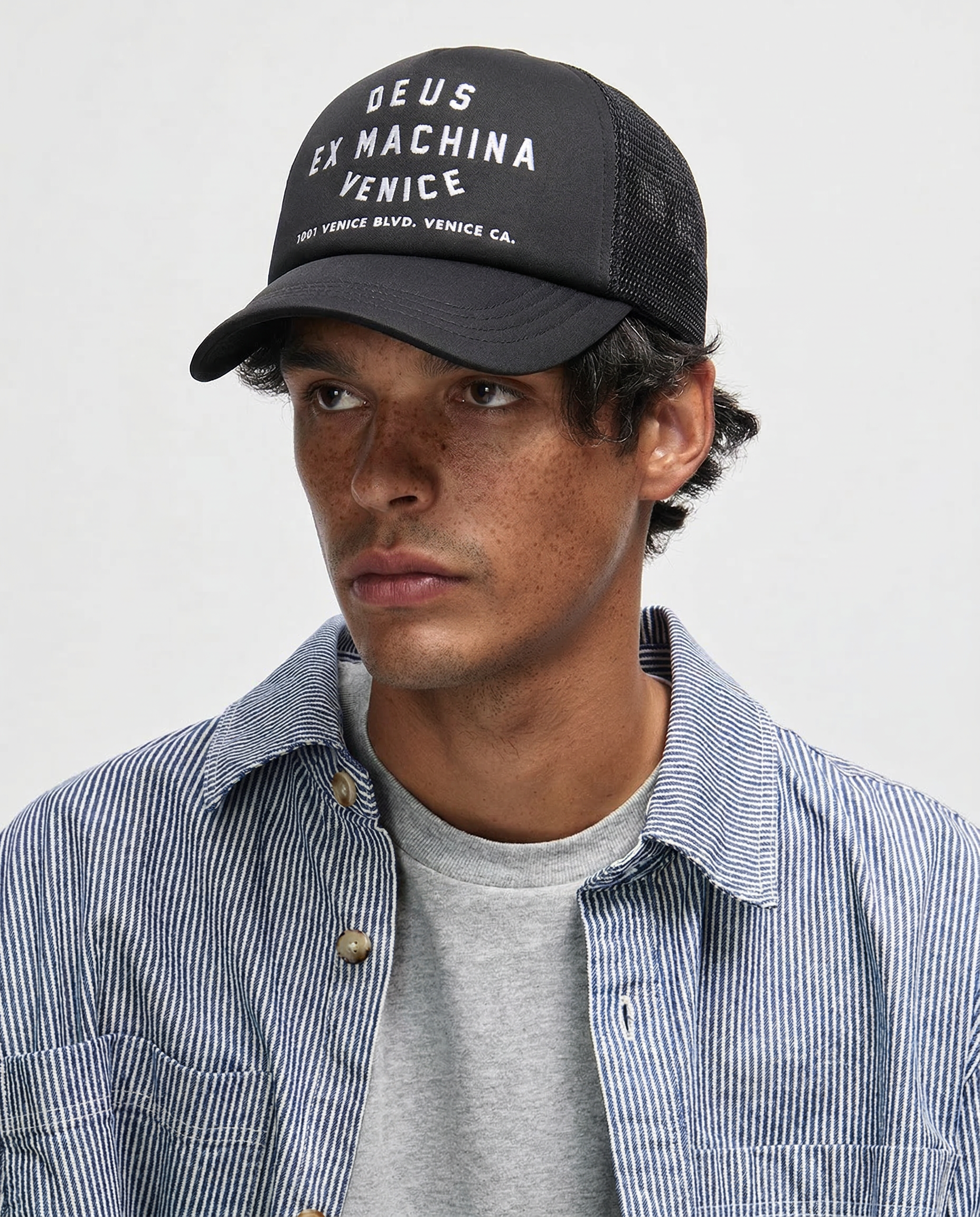 Hat | Deus Ex Machina | Venice Address Trucker – Deus Ex Machina USA
