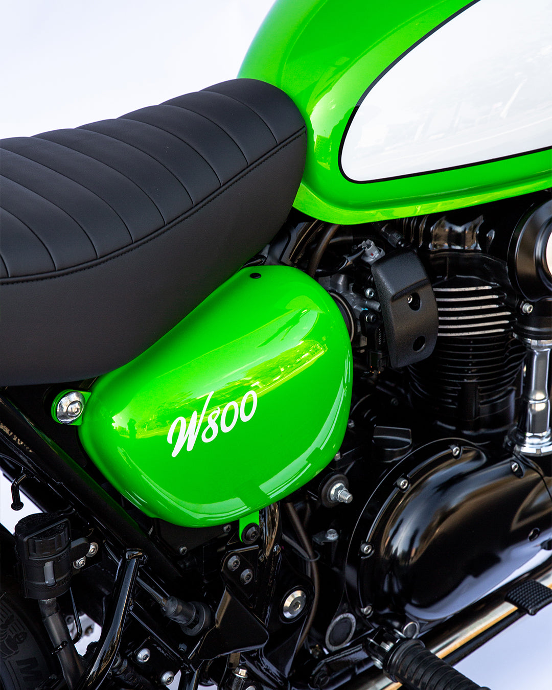 The Bondi Sentinel W800 – Deus Ex Machina USA