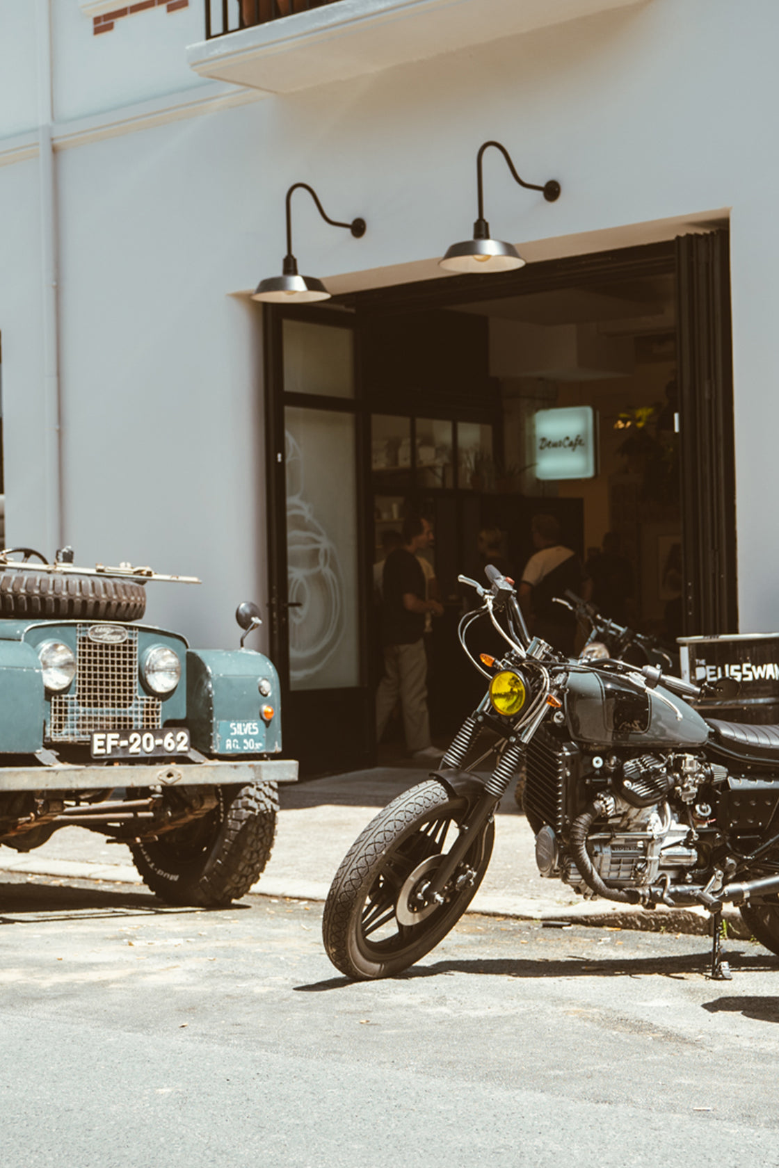 Flagship Stores – Deus Ex Machina USA