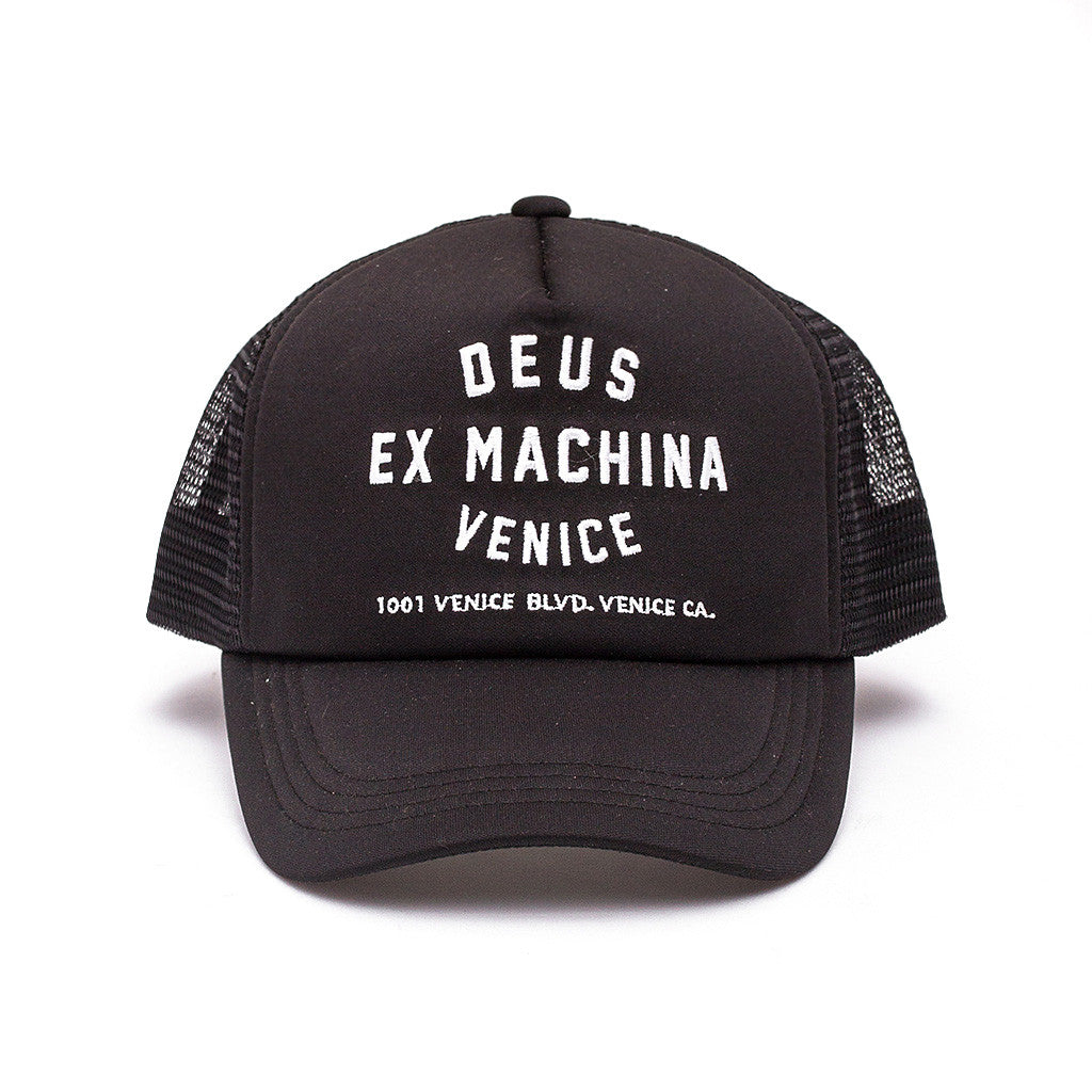 Deus ex machina shops caps